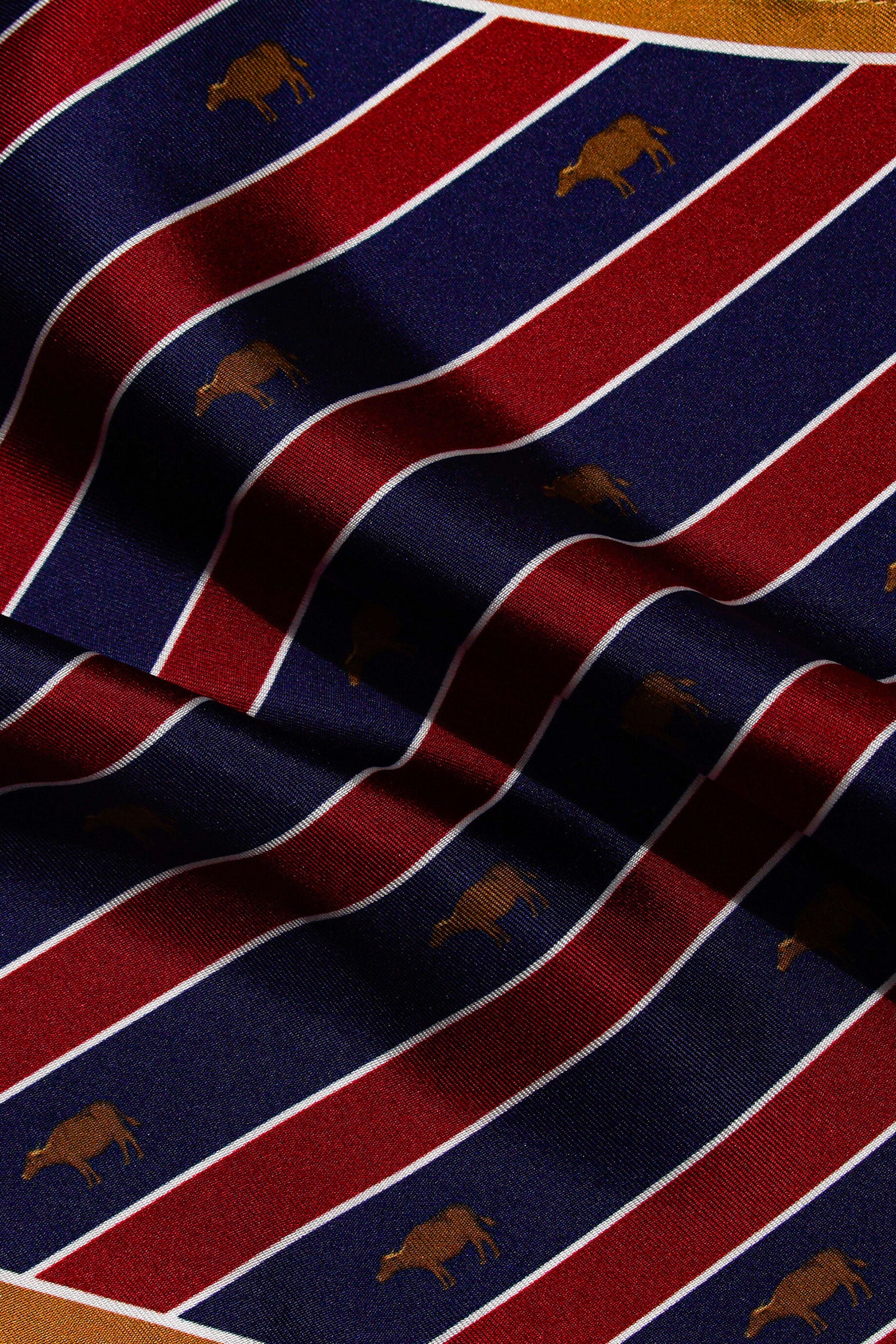 Tamaraw Set - Necktie and Pocket Square